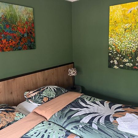 Hoeve Veganza B&B Vlagtwedde Exterior photo